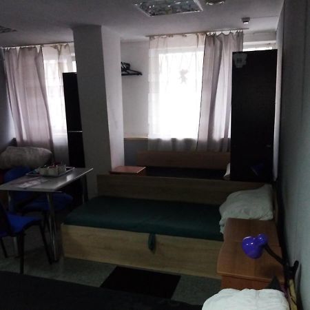 Нау Гостиница Kiev Esterno foto